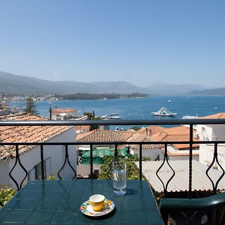 Villa @ Poros Poros Town Buitenkant foto
