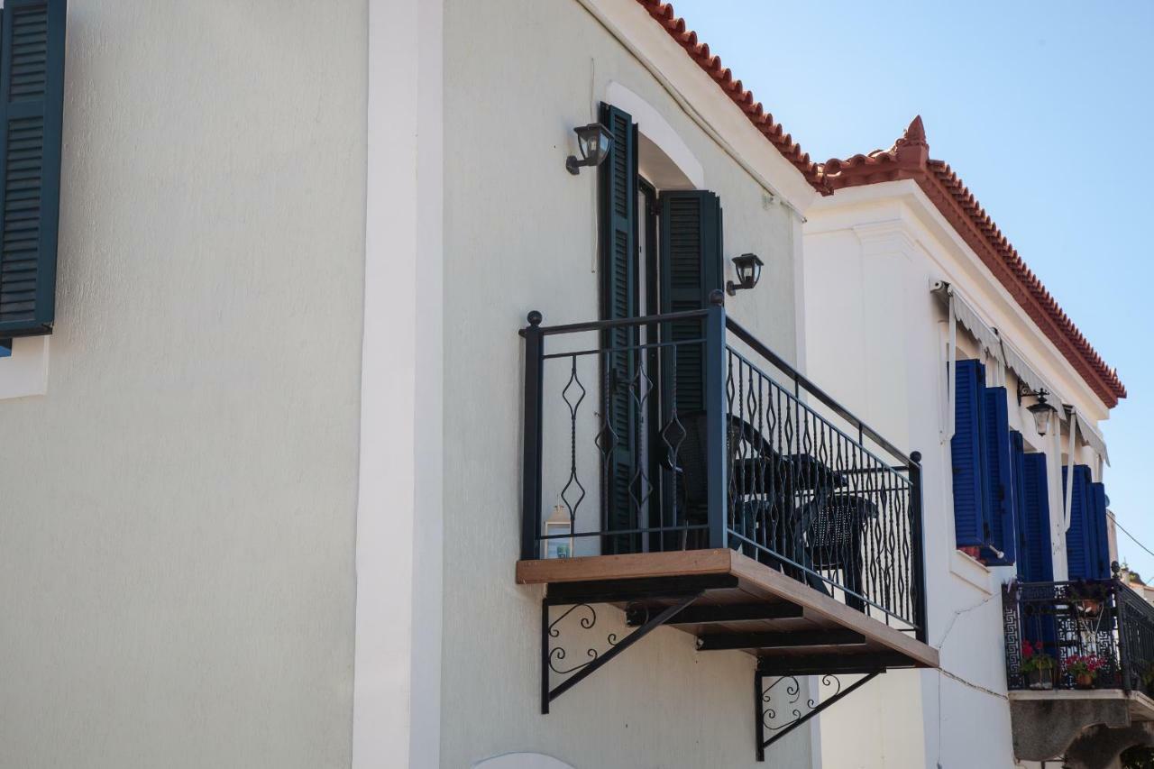 Villa @ Poros Poros Town Buitenkant foto